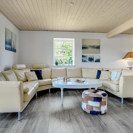 Lovely In With House A Panoramic View *